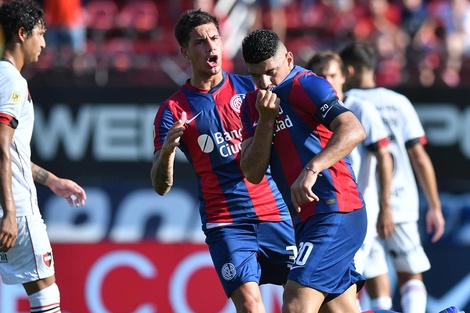 Newell's estaba en ventaja y Ortigoza iguala tras convertir de penal. (Fuente: Fotobaires)