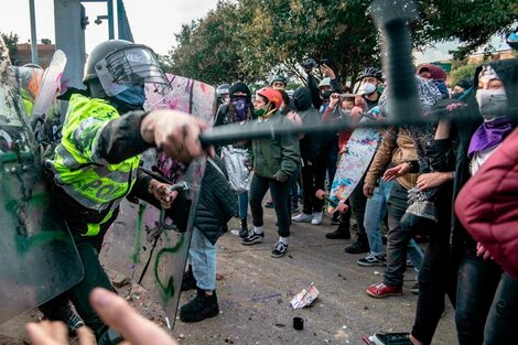 Informe apoyado por la ONU acusa a policía de matar a 10 manifestantes en Bogotá