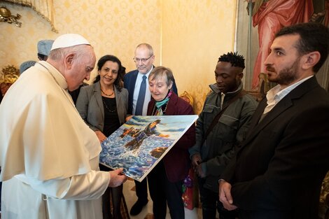 El Papa Francisco celebró su cumpleaños 85 con refugiados de África y Asia.