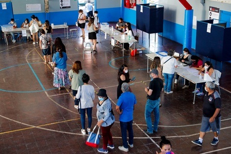 Elecciones en Chile: colaboradores de Boric denuncian una "operación" de Piñera para favorecer a Kast