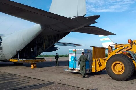 Carla Vizzotti viajó a Bolivia para entregar la mayor donación de vacunas que hizo el país