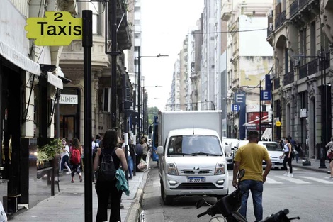 Conseguir taxi en Rosario es una odisea.  (Fuente: Andres Macera)