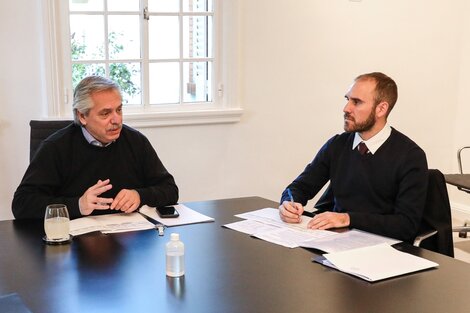 Alberto Fernández junto a Martín Guzmán.