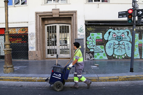 Hospitales, recolección de residuos, subtes y cementerios: qué pasa con los servicios públicos en Año Nuevo