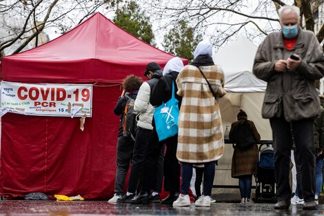 Francia: evalúan nuevas medidas restrictivas para frenar el avance de Ómicron 