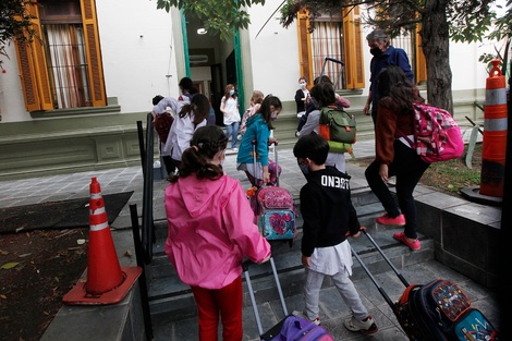 El ministro de Educación confirmó que el ciclo lectivo empieza el 2 de marzo