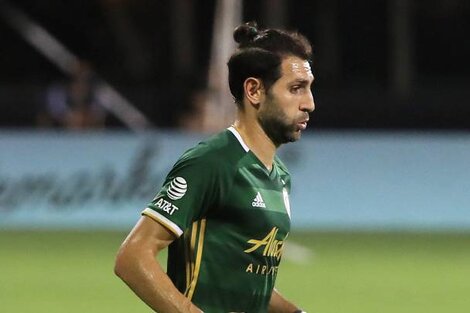 Lanús: la ilusión del DT Almirón por sumar a Diego Valeri