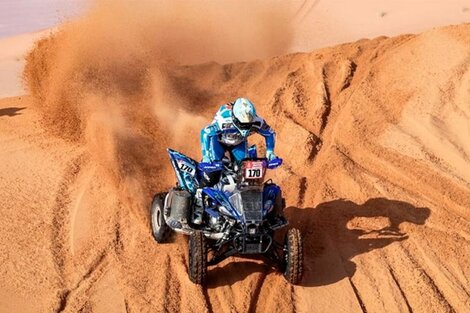 Dakar: Andújar chocó una roca y tuvo que abandonar