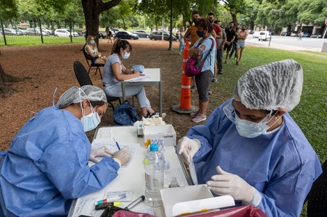 Hay por el momento 1.680 personas internadas en Unidades de Terapia Intensiva