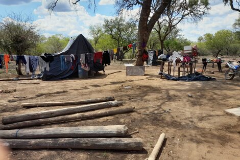 Por las crecidas del Pilcomayo, 23 familias wichí abandonaron sus casas  