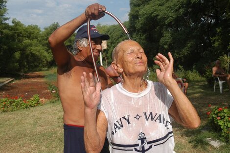 Ola de calor: recomendaciones para cuidar a adultos mayores 