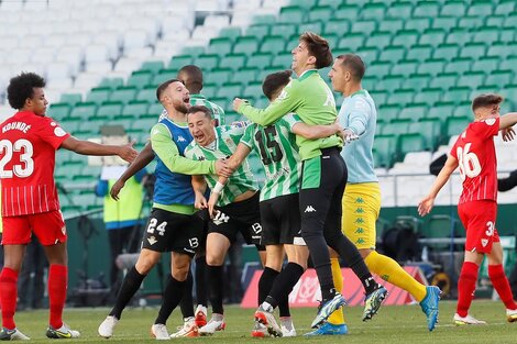 Betis hizo la diferencia en el clásico ante Sevilla y sigue en la Copa del Rey