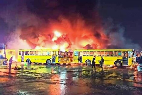 Feroz incendio en San Miguel