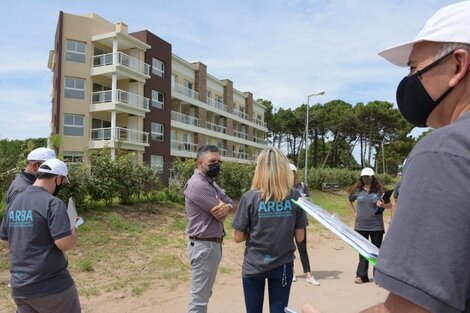 ARBA descubrió en Pinamar y Cariló más de 100 casas y edificios de lujo que figuraban como baldíos