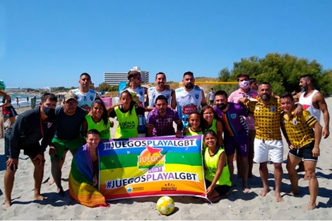 Comenzaron los juegos nacionales de playa LGBT+ 2022 en Puerto Madryn  