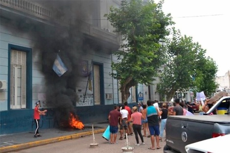 Entre Ríos: Muerte en una comisaría y reclamos contra la violencia institucional