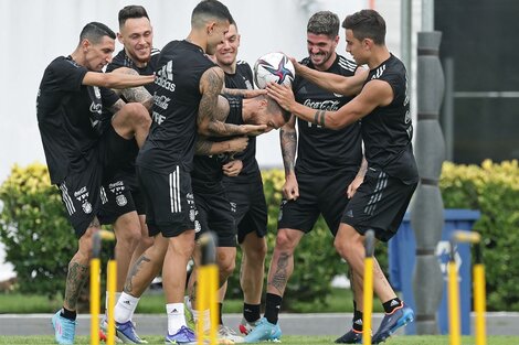 La Selección de Scaloni se acerca al récord de partidos invictos de Basile