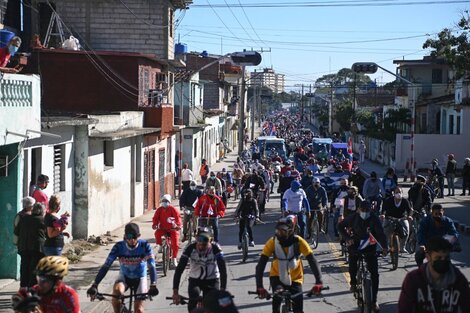 Cuba: nuevas caravanas en contra del  bloqueo estadounidense