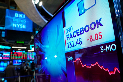 Las acciones de Facebook se desplomaron en Wall Street