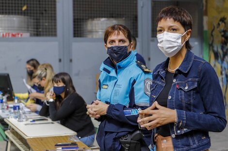 Mayra Mendoza participó de la evaluación de los aspirantes a ingresar a la escuela de formación policial