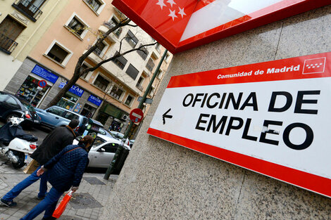 España sigue teniendo el mayor desempleo de la OCDE: 13 por ciento (Fuente: AFP)