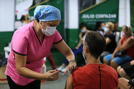 Vacunación contra el coronavirus: 40 millones de personas ya iniciaron el esquema en la Argentina