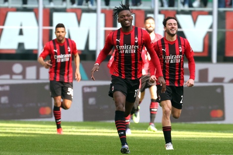 El Milan le arrebató la punta al Inter en la Serie A de Italia