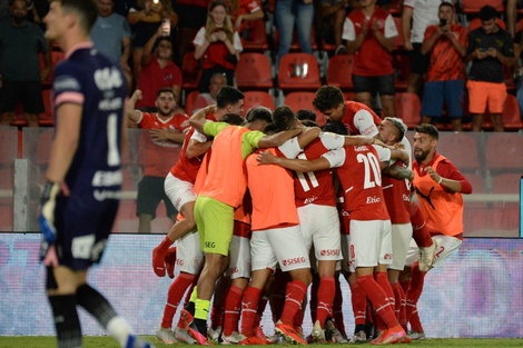 Copa de la Liga: Independiente ganó y se puso en marcha