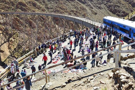 El sector turístico busca recuperar el mercado extranjero y la conectividad aérea