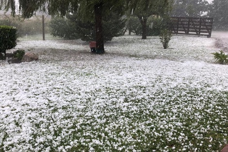 Impresionante tormenta en Córdoba: viento, lluvia y granizo 