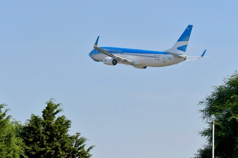 Un avión "con problemas técnicos" sobrevoló La Plata durante una hora