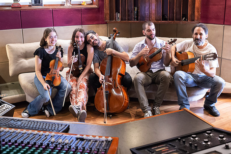 El Quinteto fue primero al estudio de grabación para apreciar bien el sonido.  (Fuente: Emanuel Cagnassi)