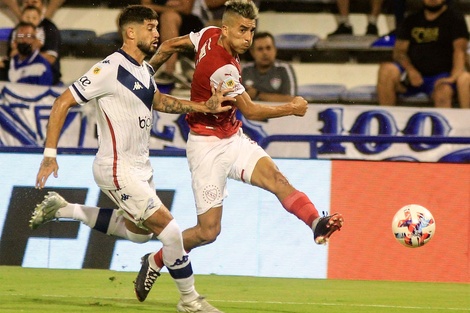 Vélez e Independiente empataron en todo