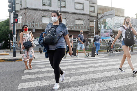 La provincia de Buenos Aires, con 5203 casos; la Ciudad de Buenos Aires, con 1029, y Santa Fe, con 1225, fueron las jurisdicciones que acumularon más contagios en las últimas 24 horas.