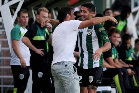 Copa de la Liga: Banfield vapuleó de local a Gimnasia La Plata 