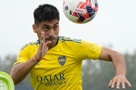 Boca: Battaglia paró el equipo titular con tres variantes