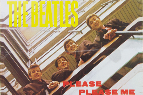 El 22 de marzo de 1963 salió a la venta Please Please Me, el primer LP de los Beatles.