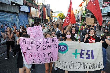 Movilización para pedir justicia por la chica violada en Palermo por seis hombres