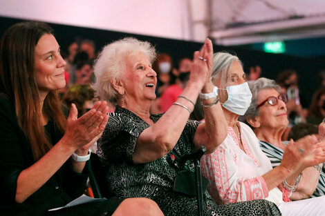 Así fue la avant premiere de "Abuelas: una película sobre (y con) Abuelas de Plaza de Mayo"