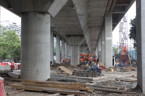 Denuncian gravísimas irregularidades en la concesión bajo viaducto del Mitre