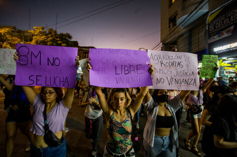 La marcha del 8M partió de la Plaza 25 de Mayo