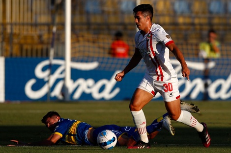 Estudiantes derrotó a Everton en Chile por la Copa Libertadores