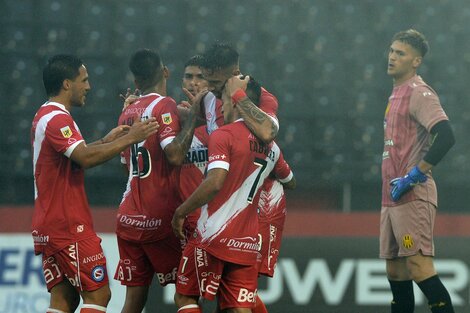 Argentinos Juniors superó a Olimpo por la Copa Argentina