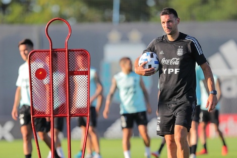 Lionel Scaloni opinó de todo: Brasil, la Bombonera y la apuesta por los juveniles