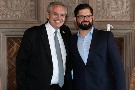 El flamante presidente chileno dijo que le pidió a Fernández que su recorrido por el país no se restrinja a la Ciudad de Buenos Aires. 