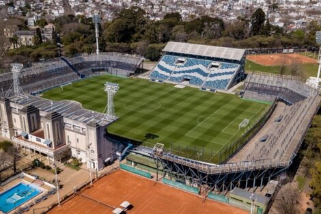 Gimnasia y Esgrima La Plata homenajeará con un mural a las Madres de Plaza de Mayo