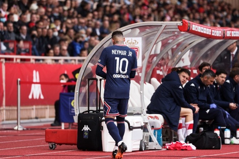 Messi no jugó en la rotunda derrota del PSG y está en duda para la Selección