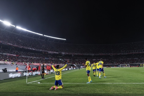 El festejo del colombiano Villa tras el 1-0.