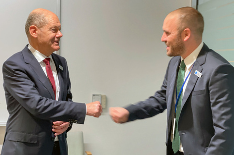 Guzmán con el premier alemán, Olaf Scholtz