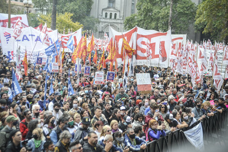 Las organizaciones del EMVJ y las agrupaciones de izquierda cuestionaron el acuerdo del Gobierno con el FMI.